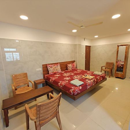 Hotel Salbala Inn - Near Airport Ченнаи Экстерьер фото