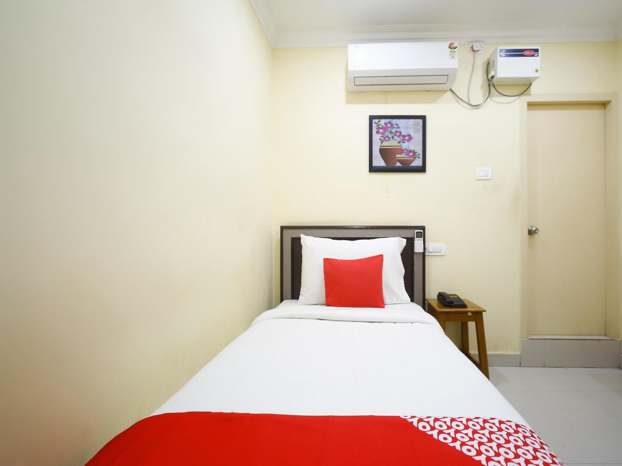 Hotel Salbala Inn - Near Airport Ченнаи Экстерьер фото
